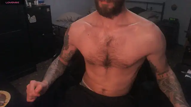 SexxxyLouis's cam snapshot