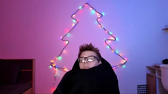 DENIS_HERE's cam snapshot