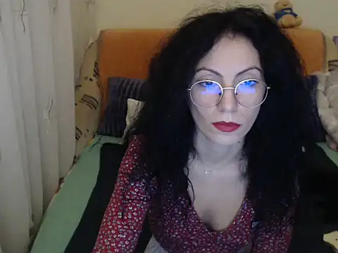 Emmatoo live sex cam