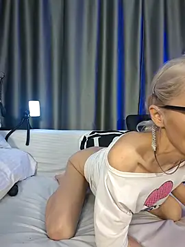 Milforja live sex cam