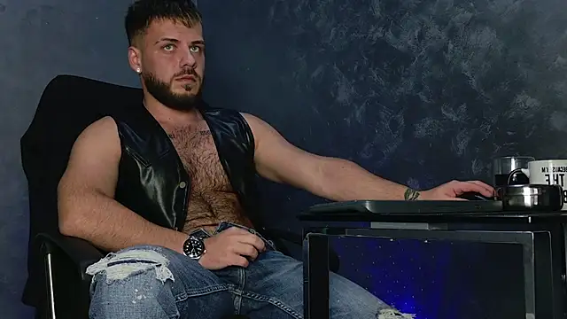 juliusmasters live sex cam