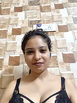 QUEEN-ADITI live sex cam