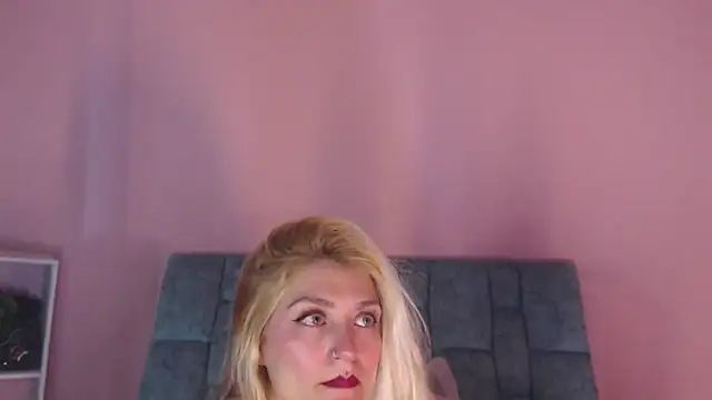 Camila_Russoo's cam snapshot