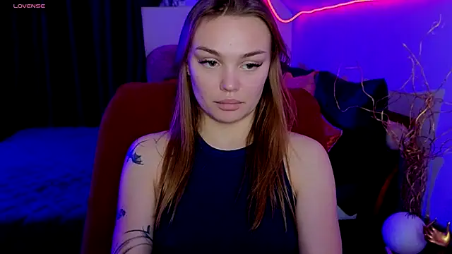 KitsyMoore live sex cam