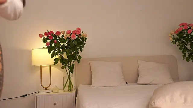 Peopleneedlove144 live sex cam