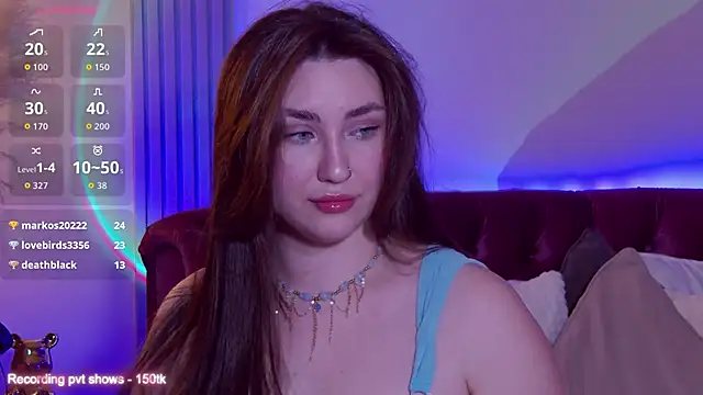 KiraBarlows live sex cam