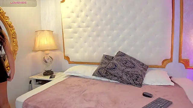 Nahomi_key_ live sex cam