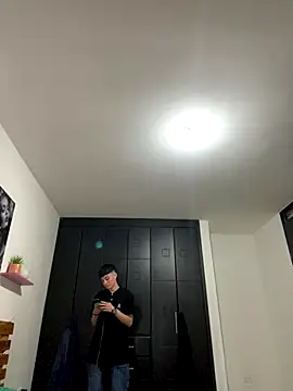 nico_18x live sex cam