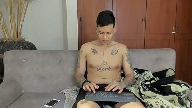 jamesinked_ live sex cam