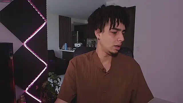 bigryann23 live sex cam