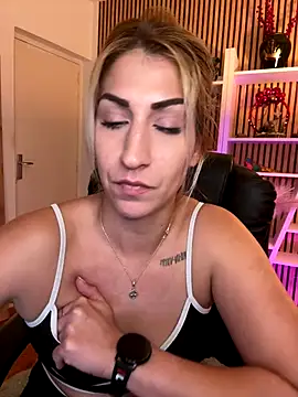 sofiah_ live sex cam