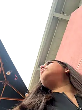 Alyshanon18 live sex cam