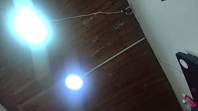 white_sexy_ live sex cam