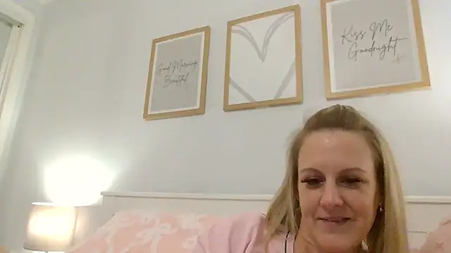 XxBambi69Xx's cam snapshot