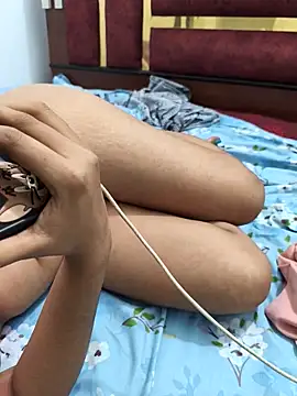 paro22_sex's cam snapshot