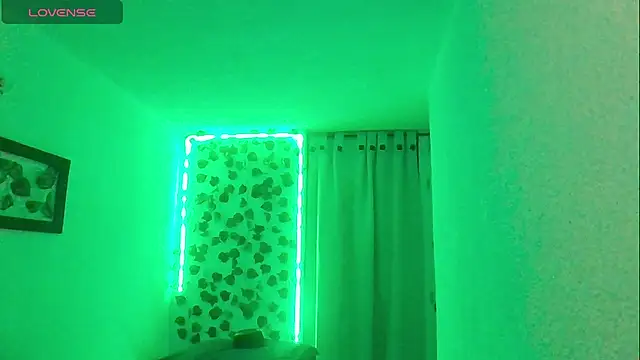 SexDiffrent live sex cam