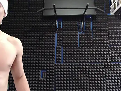 Mr_Lollipop77's cam snapshot