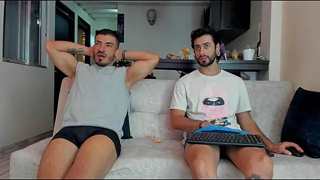 heteros_curious's cam snapshot