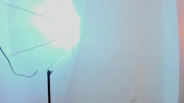 DAKOTA_SAKURA's cam snapshot