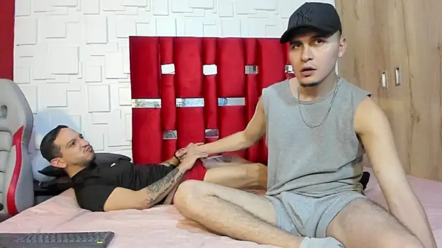 GloryHoleCol's cam snapshot