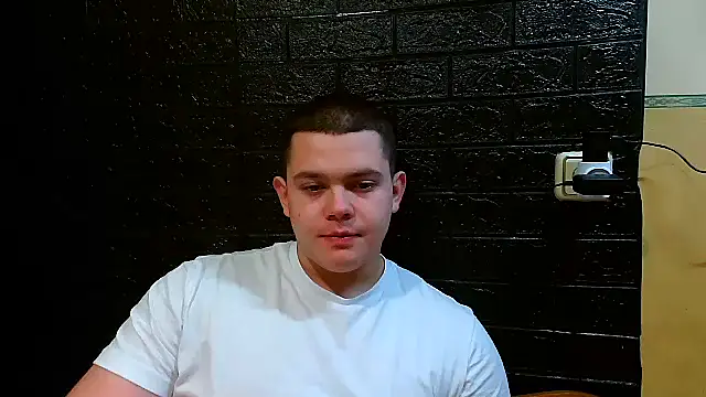 CuteButNaughty_'s cam snapshot