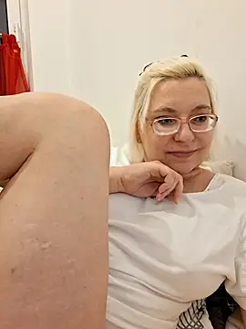 VikaKing's cam snapshot