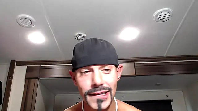 ThickD2C's cam snapshot