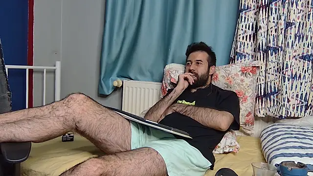 hairybearcb's cam snapshot