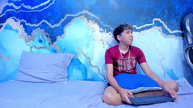 Boys_Pranks's cam snapshot