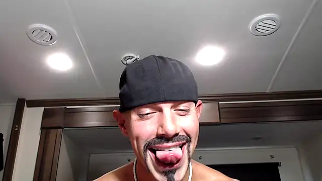 ThickD2C's cam snapshot