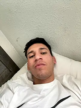 leisurelycriminal's cam snapshot