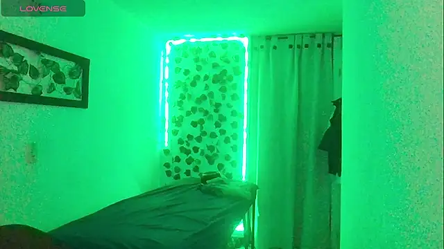 SexDiffrent's cam snapshot