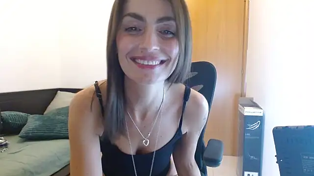 Giuliamilano's cam snapshot