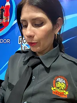 Alysson-- live sex cam