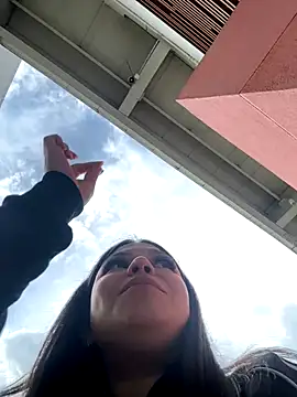 Alyshanon18 live sex cam