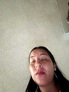 Bonny_Klote live sex cam