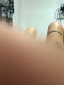 hotroommates live sex cam