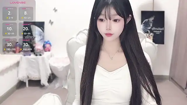 -EEBABY live sex cam