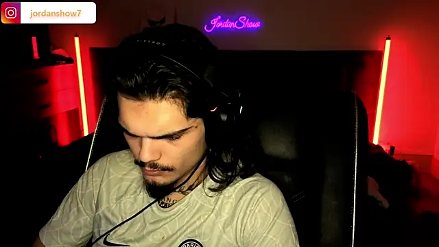 JordanShow live sex cam