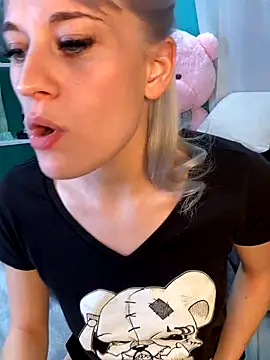 TheRealJessyLey live sex cam