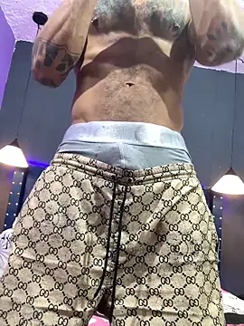 Salomon_koude live sex cam