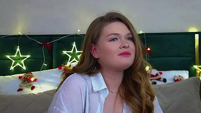 CrystalLyons live sex cam