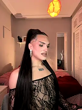 Crystal_________ live sex cam