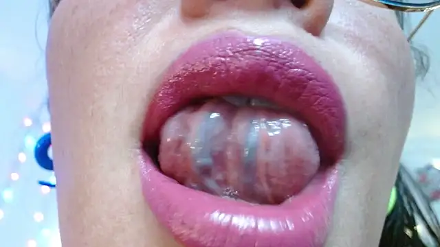 miss_evoleth2 live sex cam