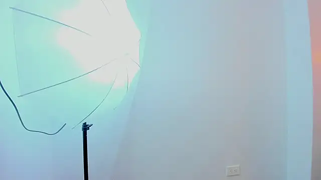 DAKOTA_SAKURA's cam snapshot