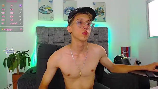 skinny_bigcock02 live sex cam