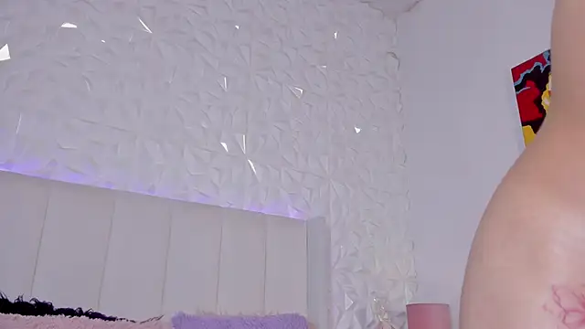 Mirandaa_Rogers's cam snapshot