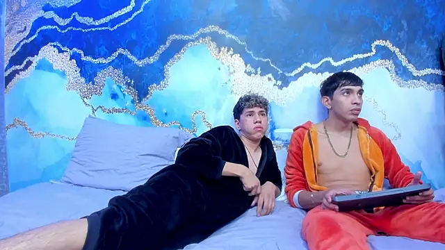 Boys_Pranks's cam snapshot