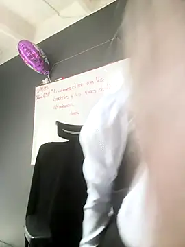 Isabella_Varella live sex cam