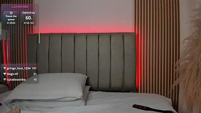 naishaa_ live sex cam